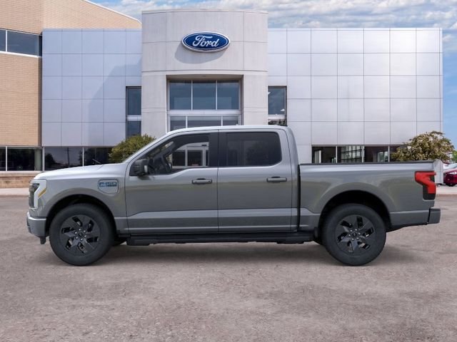 2025 Ford F-150 Lightning Flash - Photo 3