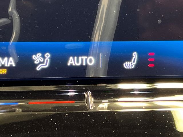 New 2026 White Volkswagen 2.0T SE R-Line Black image 16