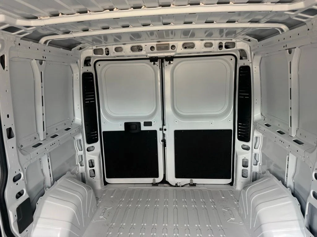 New 2026 Bright White Clear-Coat Exterior Paint RAM Low Roof image 24