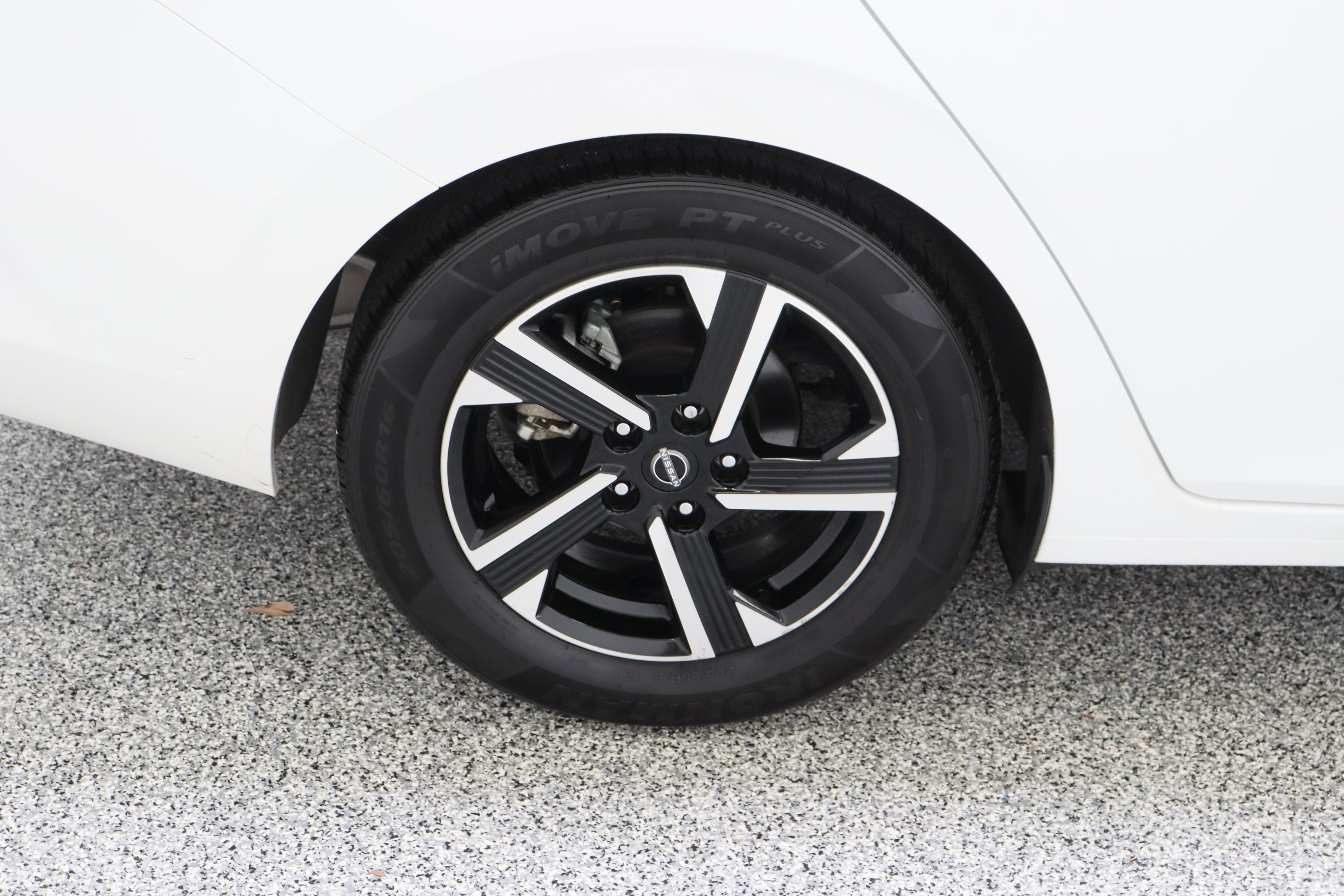 Used 2024 Aspen White Tricoat Nissan SV 2.0L image 6