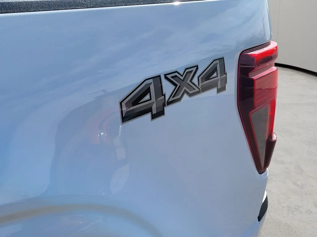 Used 2025 Oxford White Ford STX image 29