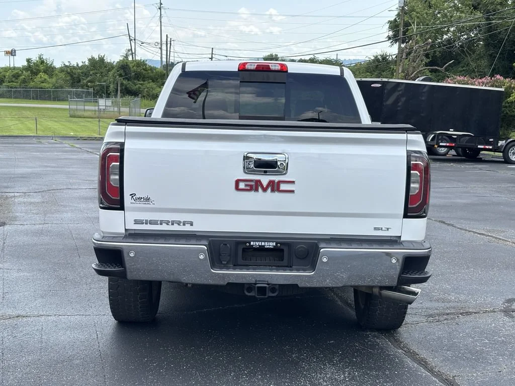 Used 2017 WHITE FROST TRICOAT GMC SLT image 9
