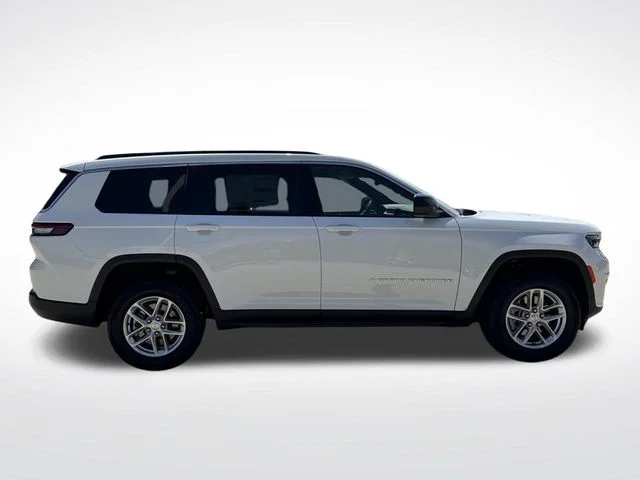 New 2026 White Jeep Laredo X image 9