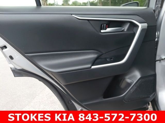 Used 2021 Silver Toyota XLE image 22