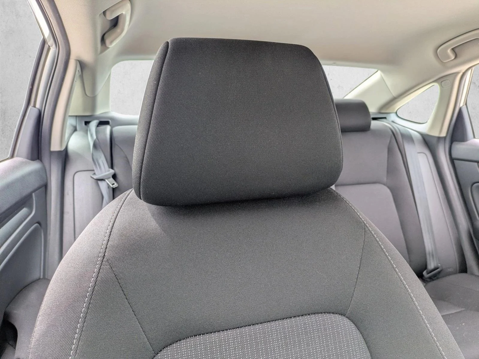 Used 2024 Lunar Silver Metallic Honda LX image 14
