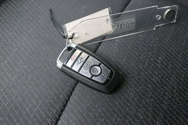 Used 2023 Silver Ford XLT image 40