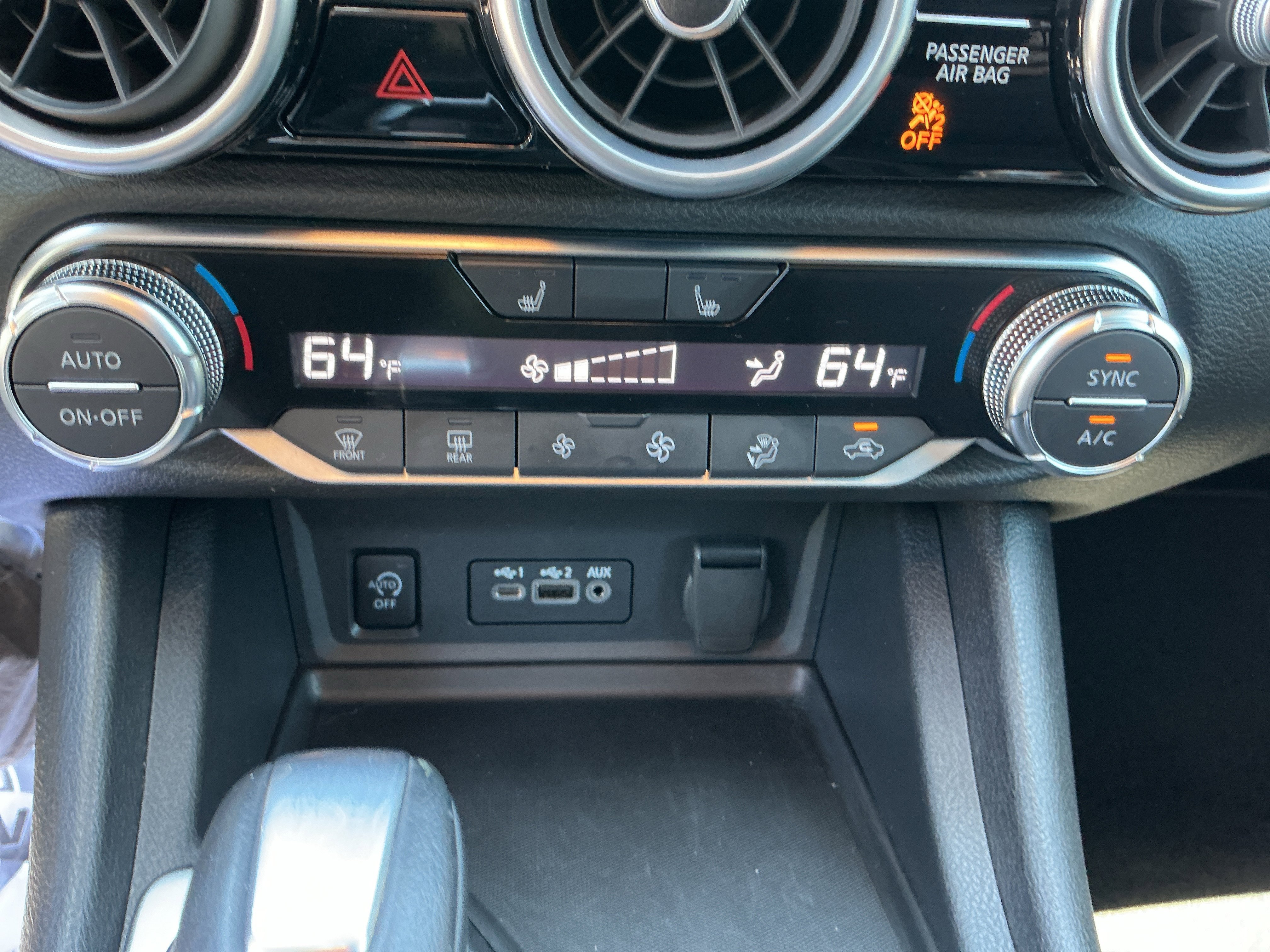 Used 2024 Super Black Nissan SR image 18