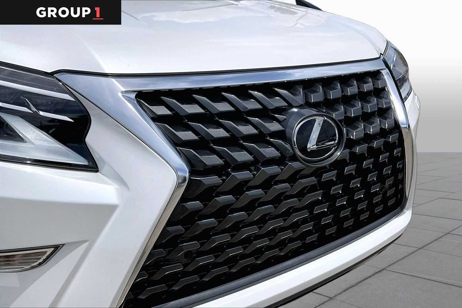 Used 2020 Starfire Pearl Lexus Premium image 27