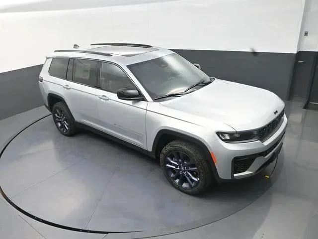 New 2026 Silver Zynith Jeep 85th Anniversary Edition image 11