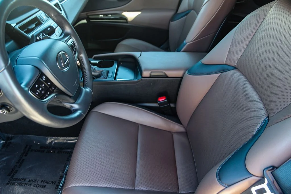 Used 2024 Black Lexus 350 image 19