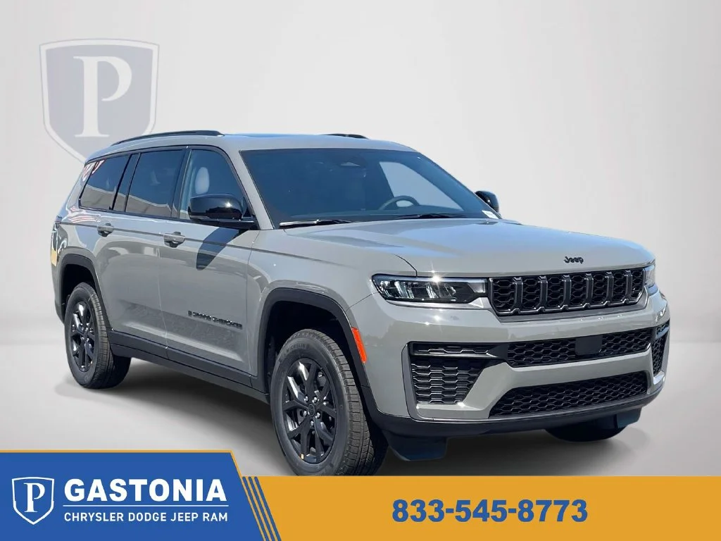 New 2027 Sting-Gray Clear-Coat Paint Jeep Laredo Altitude image 1