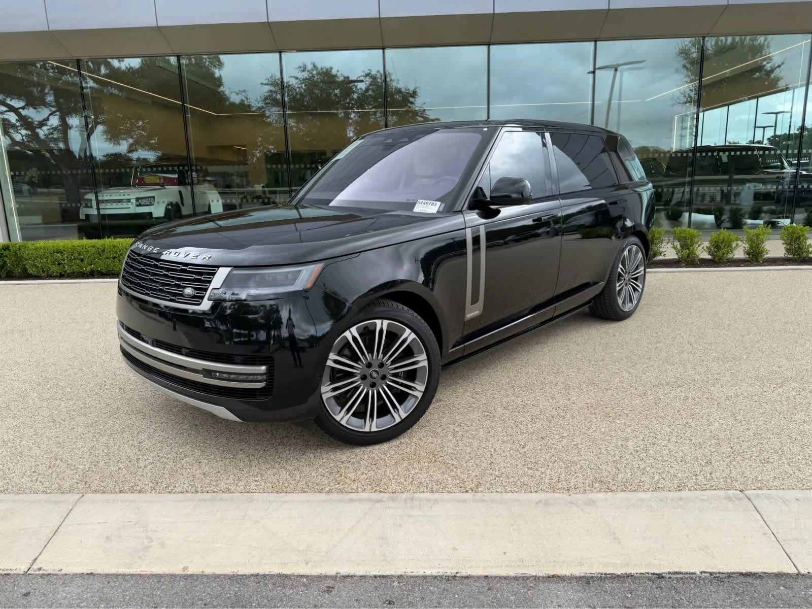 2023 Land Rover Range Rover 4.4 Autobiography LWB 7's photo