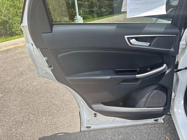 Used 2019 White Ford SEL image 15