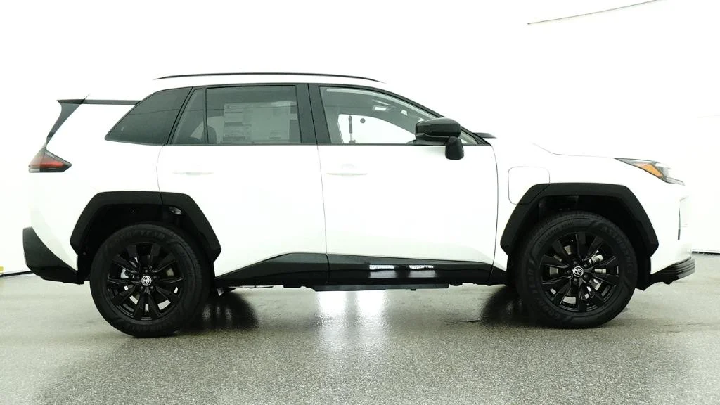 New 2026 Ice Cap Toyota SE image 21