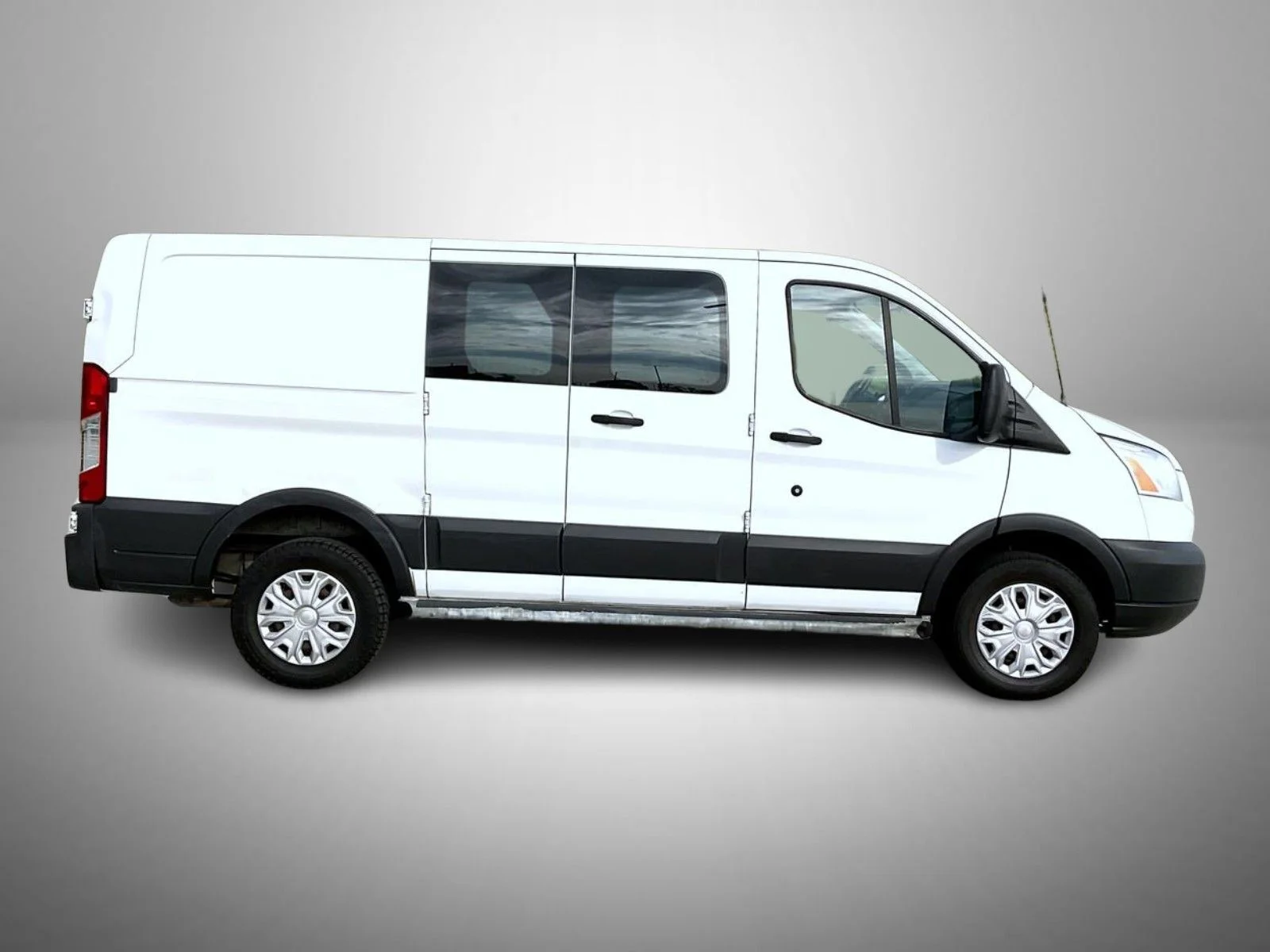 Used 2018 White Ford Base image 4