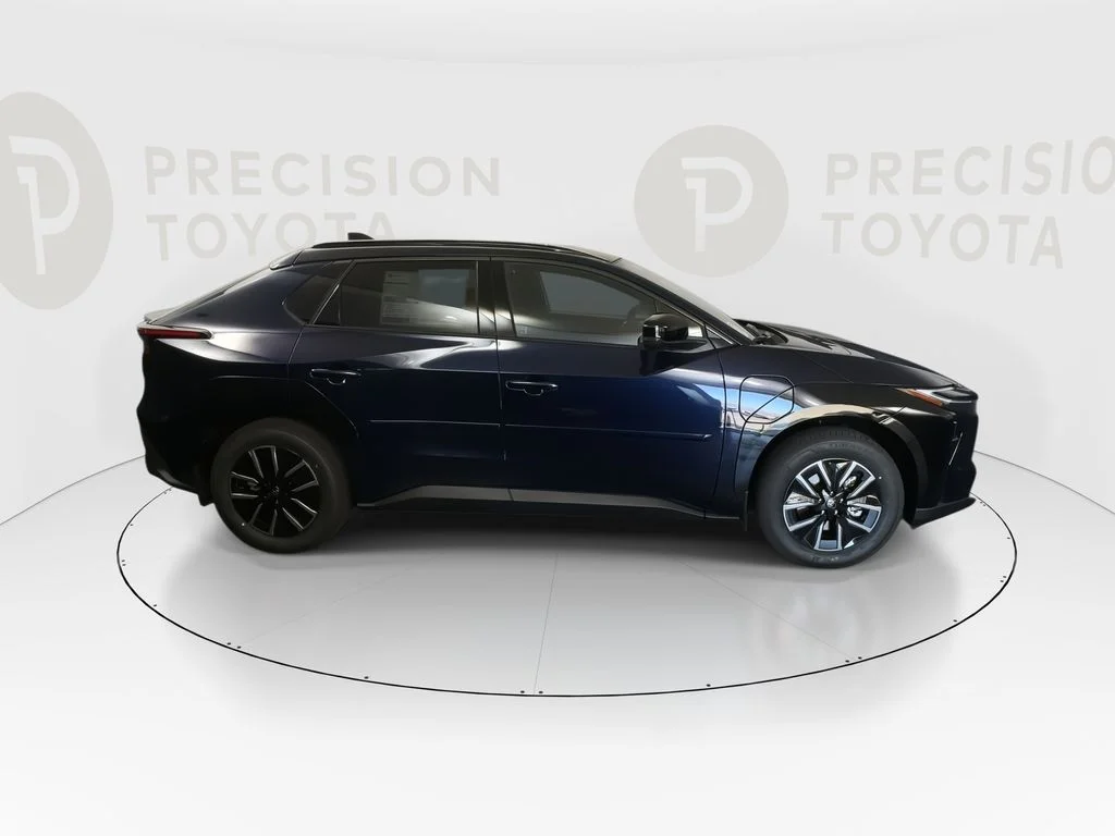 2026 Toyota bZ XLE - Photo 22