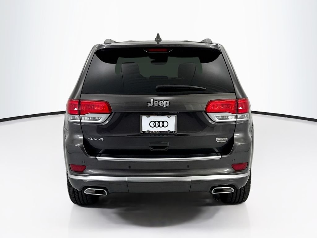 Used 2018 Crystal Metallic Jeep Summit image 6
