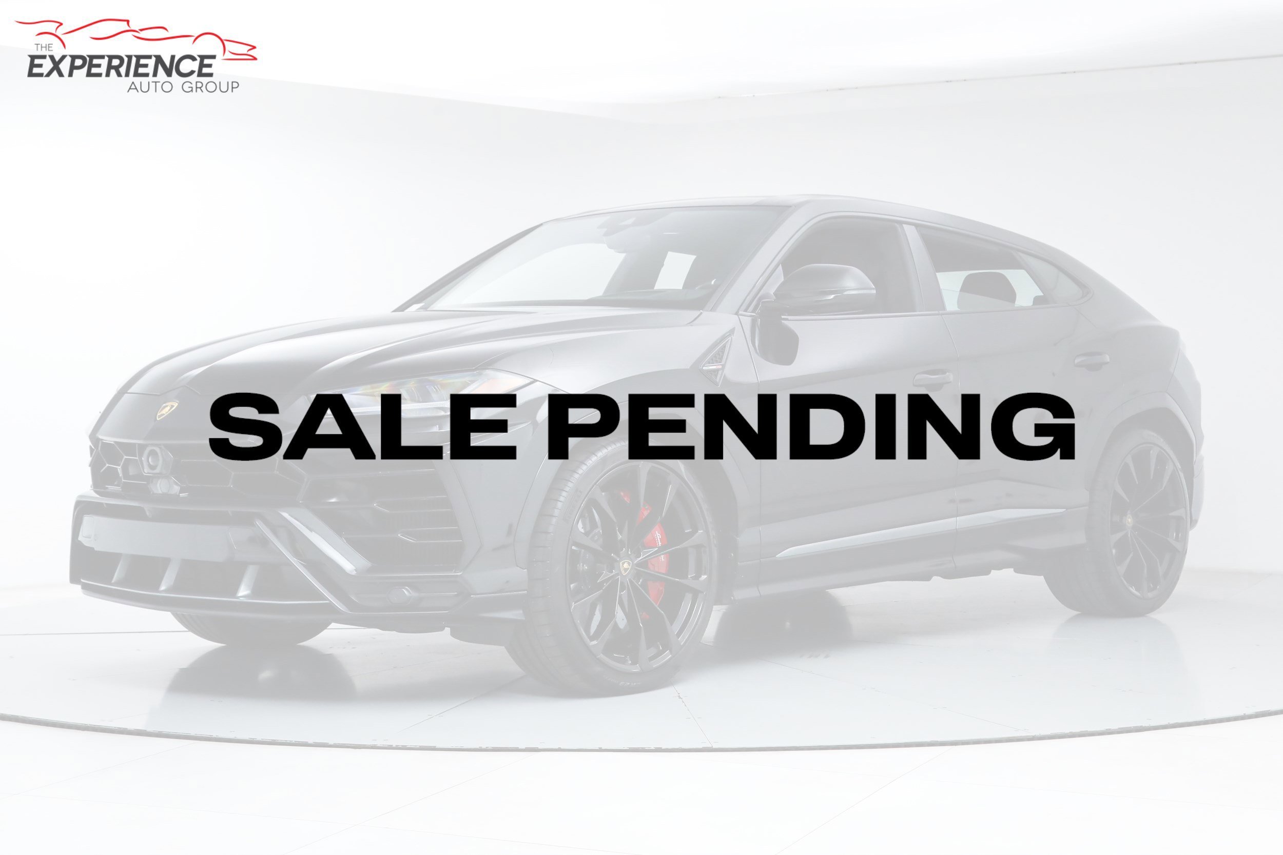 2022 Lamborghini Urus's photo