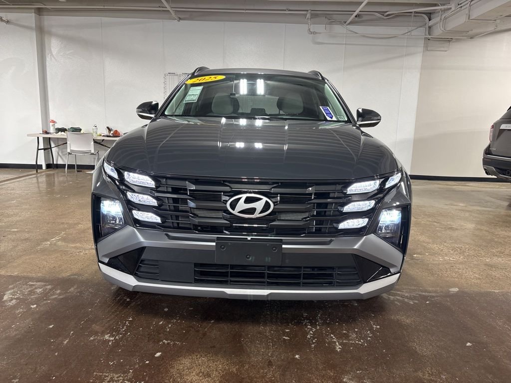 Certified Used 2025 Gray Hyundai SEL Convenience image 2