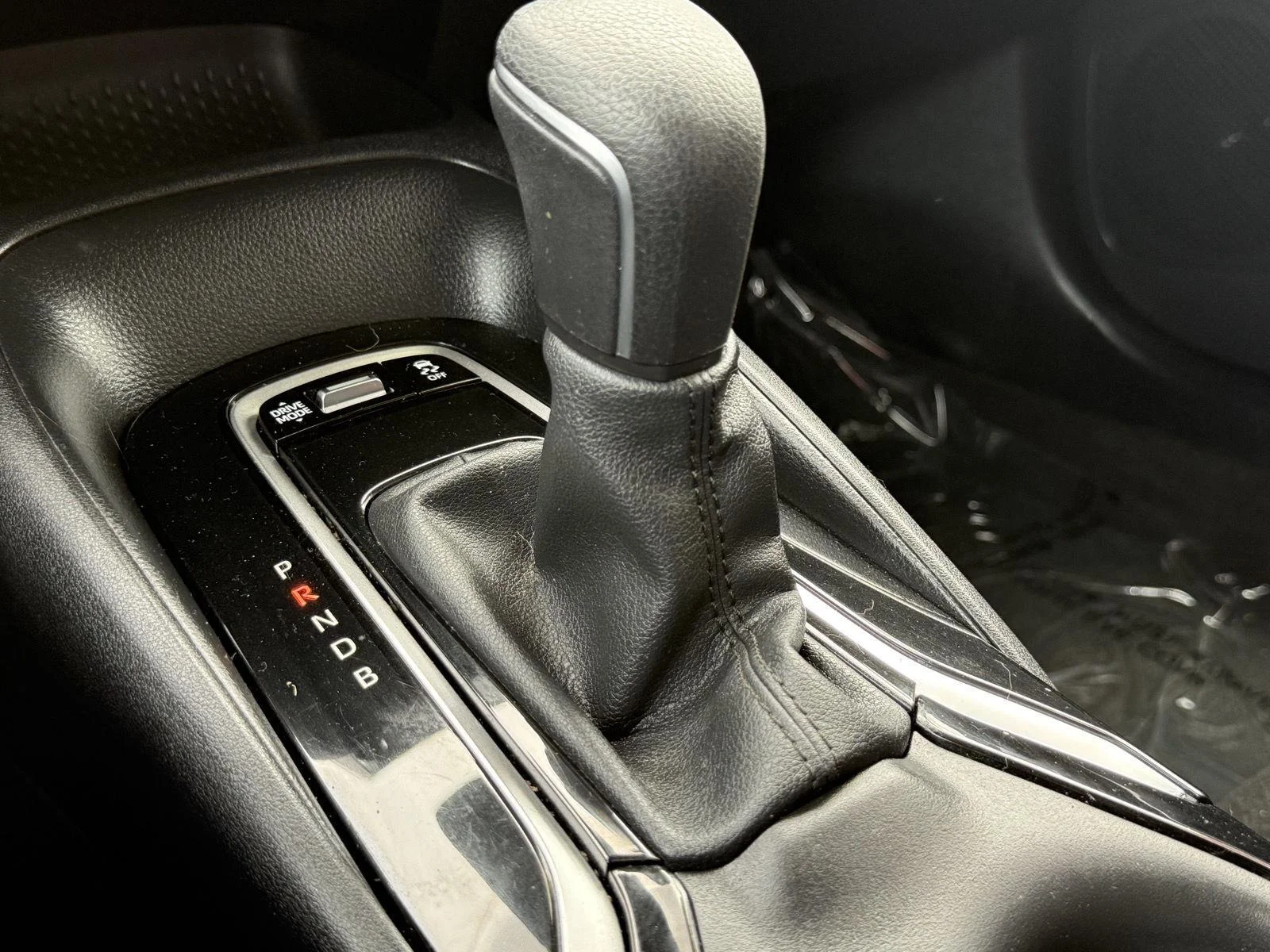 Used 2023 Classic Silver Metallic/Midnight Black Metallic Toyota SE image 21