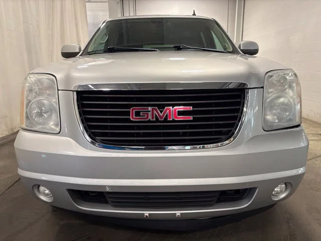 Used 2011 GMC Yukon XL SLT with VIN 1GKS2KE34BR370095 for sale in Defiance, OH