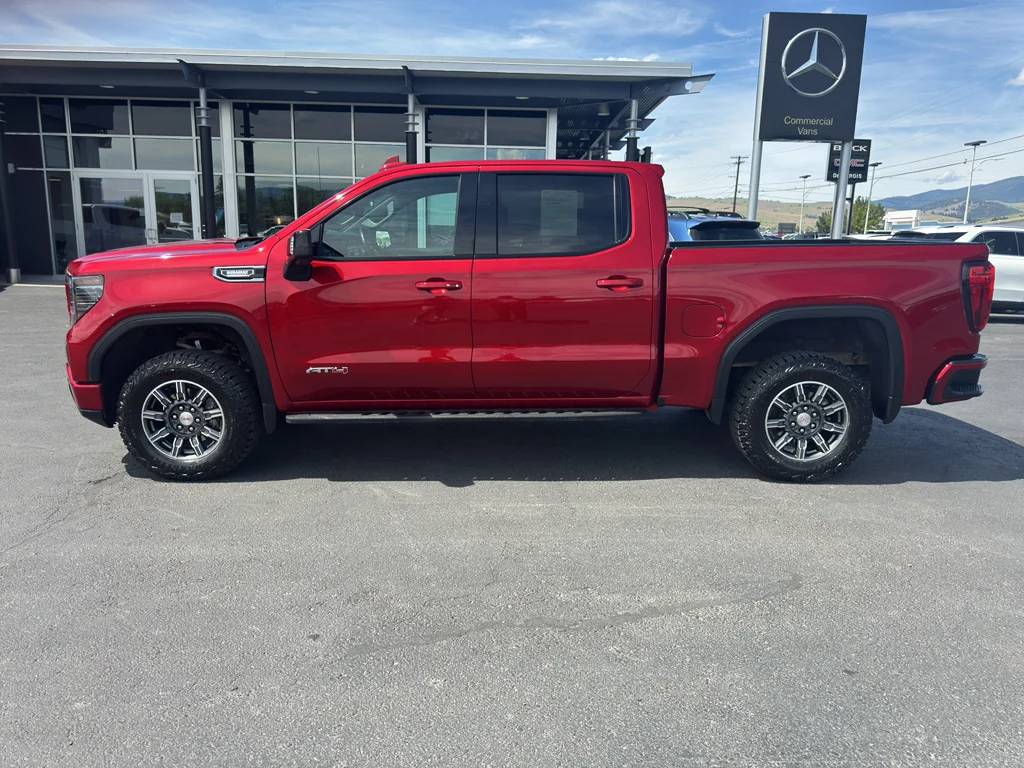 2025 GMC Sierra 4WD Crew Cab Short Box AT4's photo