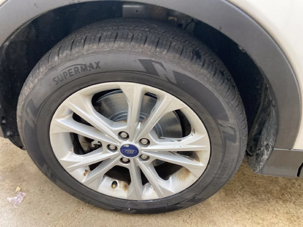 Used 2017 Silver Ford SE image 15