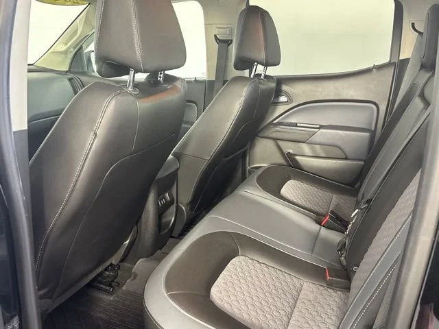 Used 2018 BLACK Chevrolet 4WD Z71 image 18