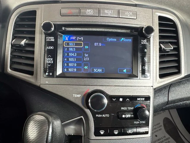 Used 2014 Classic Silver Metallic Toyota LE image 15