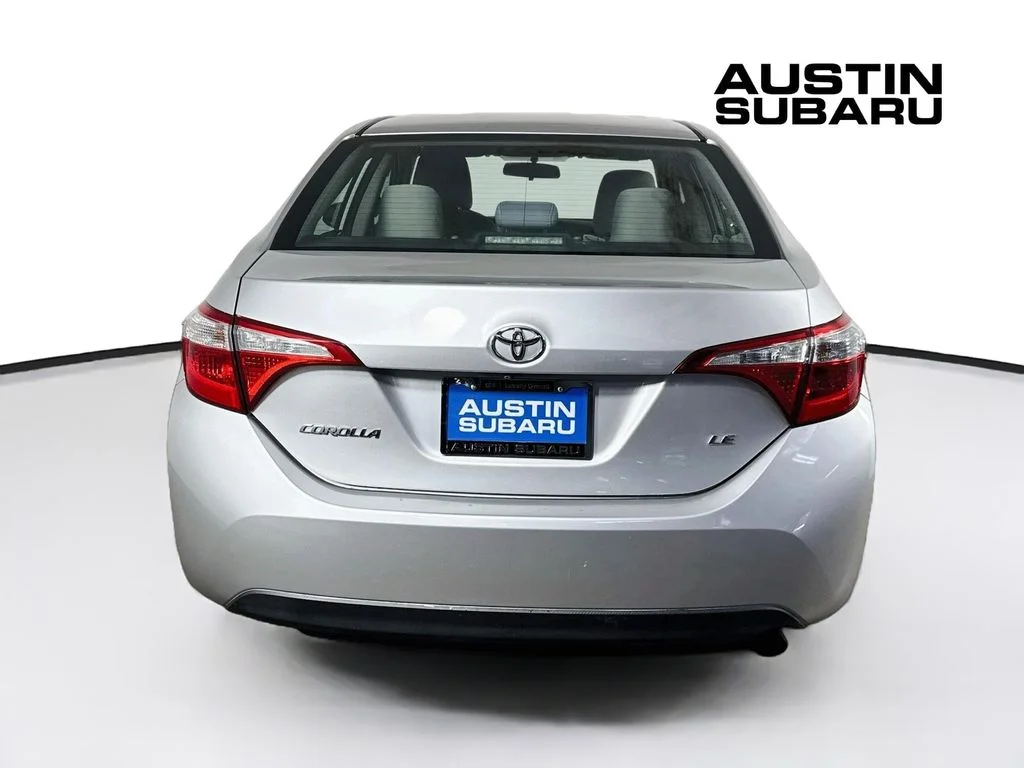 Used 2015 Silver Toyota LE image 6