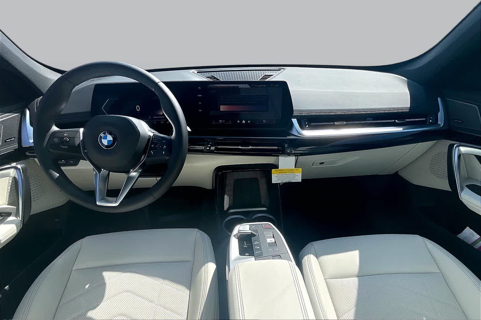 Used 2026 Vegas Red Metallic BMW xDrive28i image 5