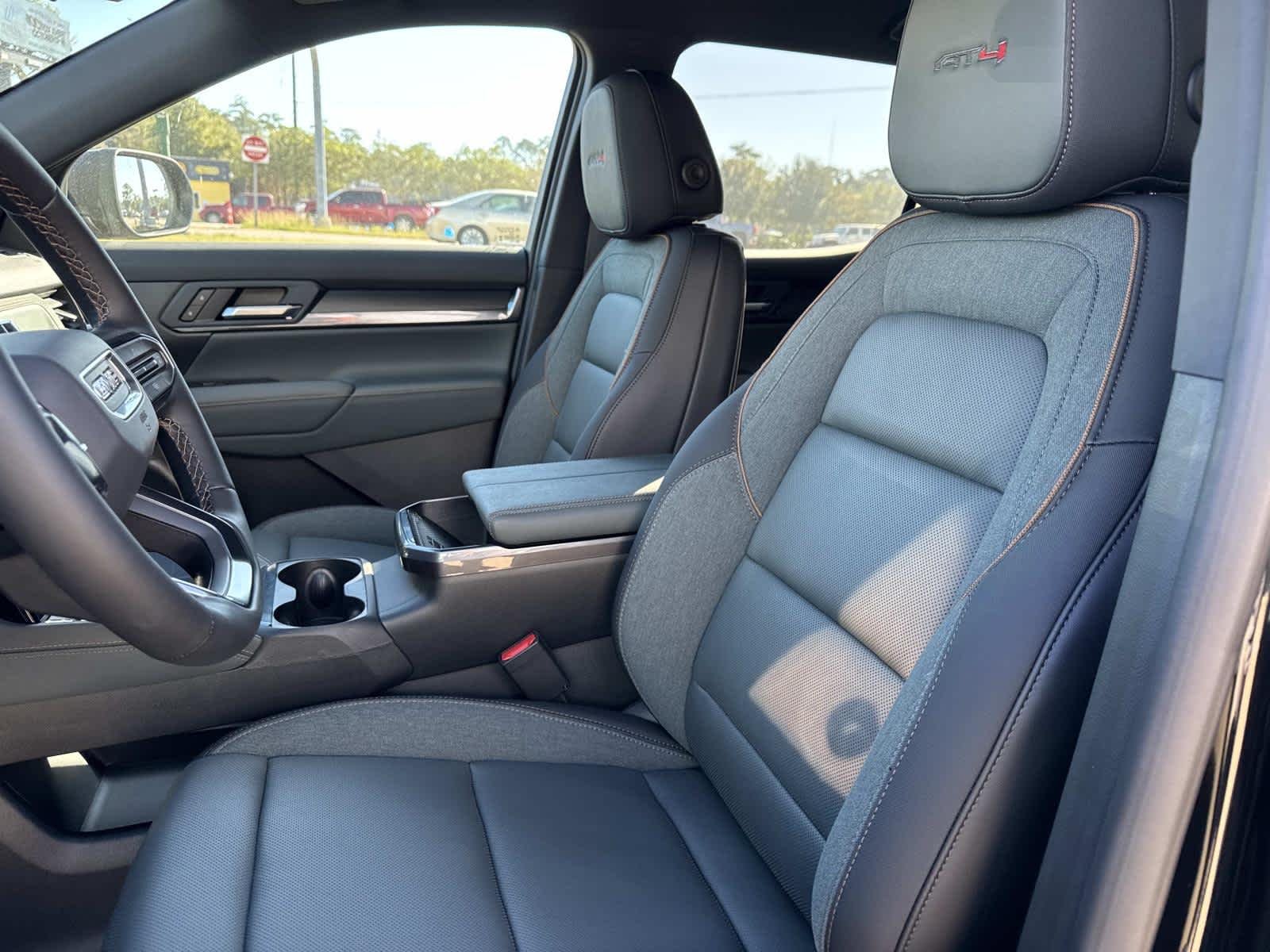 2026 GMC Terrain AT4 - Photo 9
