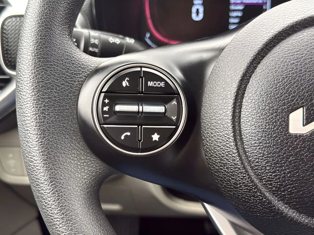 Used 2025 Silver Kia LX image 16