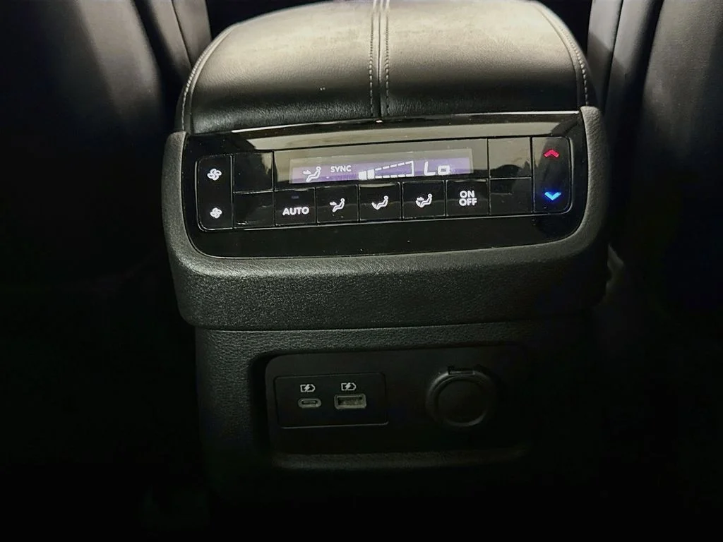 Certified Used 2024 Mineral INFINITI LUXE image 33
