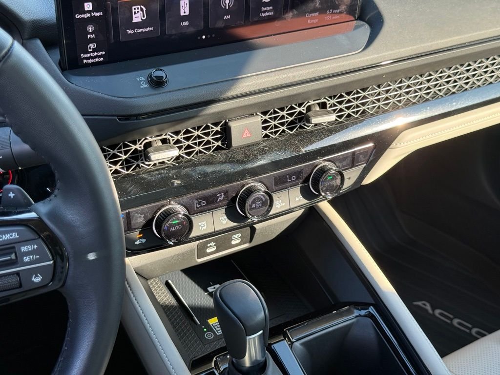 Used 2024  Honda Touring image 33
