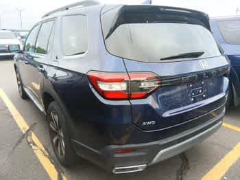 Used 2024 Obsidian Blue Pearl Honda Touring image 4