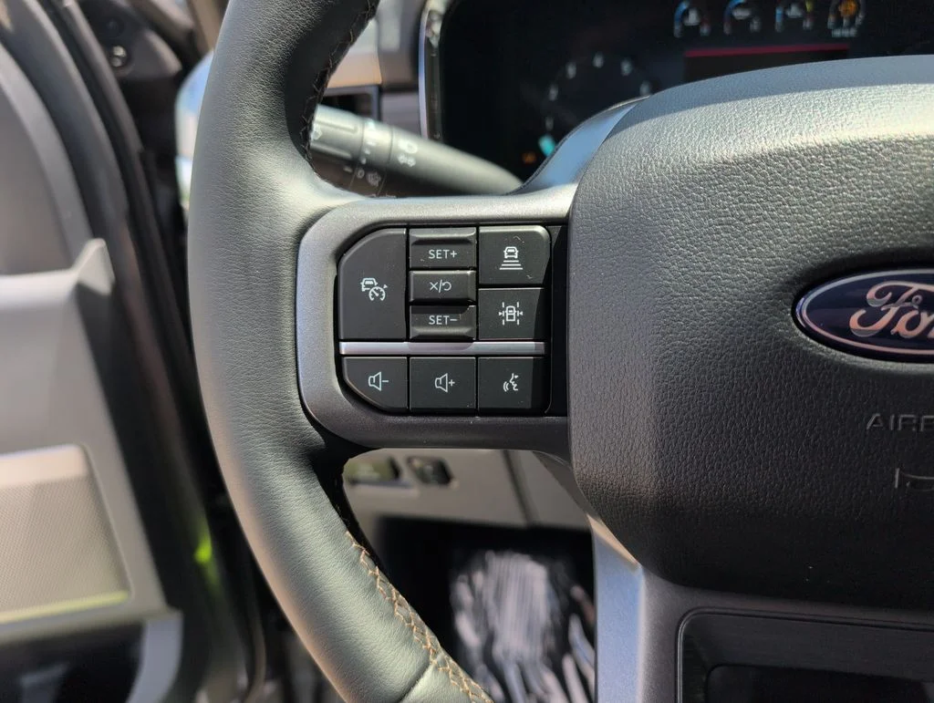New 2026 Gray Ford Lariat image 31