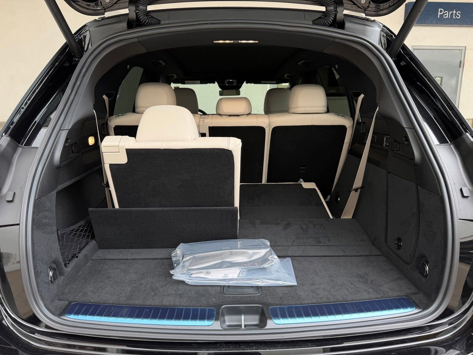 New 2026 Obsidian Black Metallic Mercedes-Benz GLE 450 image 45