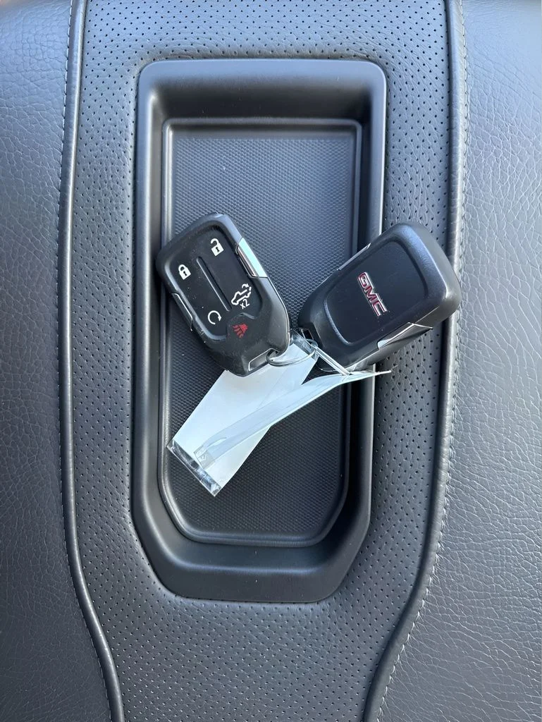 Used 2021 Gray GMC Denali image 39