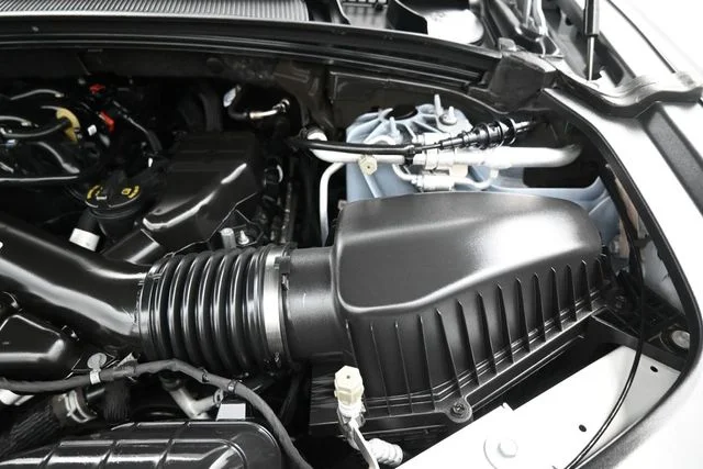 Used 2024 White Jeep Laredo X image 30