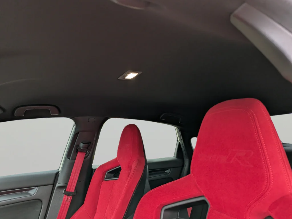Used 2025 White Honda  image 19