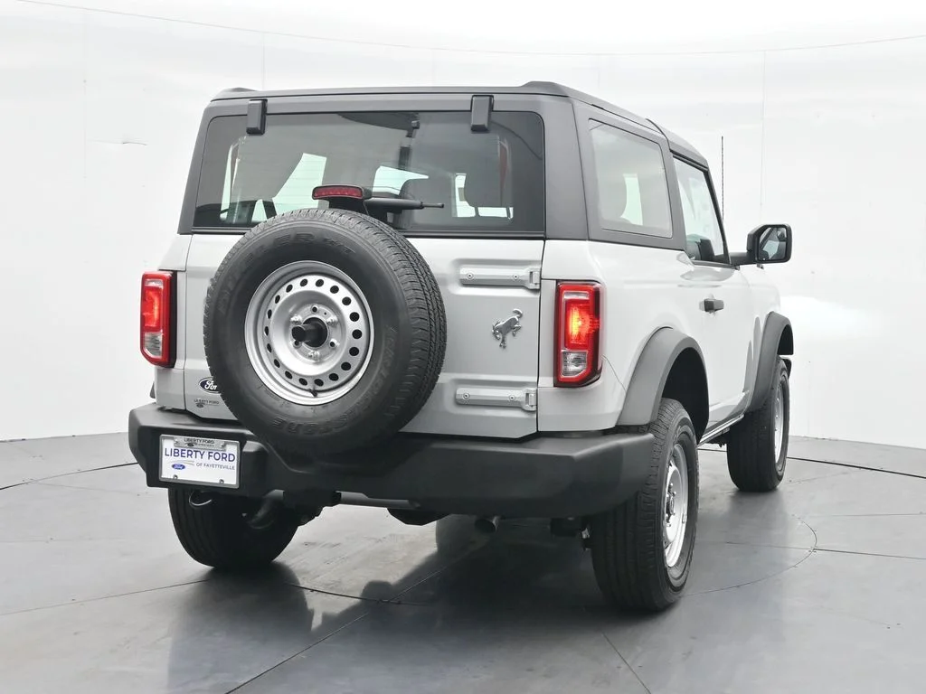 New 2026 Avalanche Gray Ford Base image 8