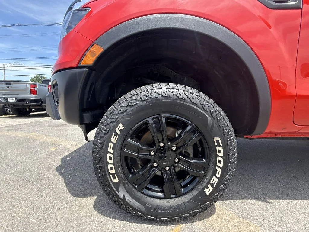 Used 2022 Red Ford XL image 10