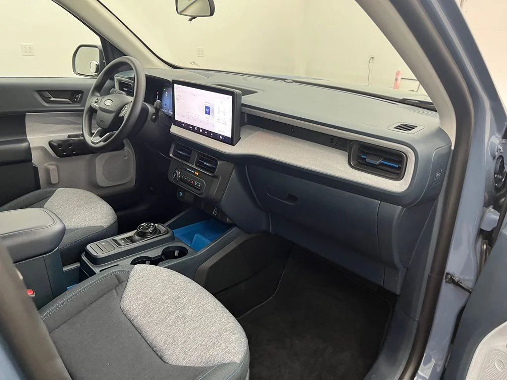 Used 2025 Gray Ford XLT image 30