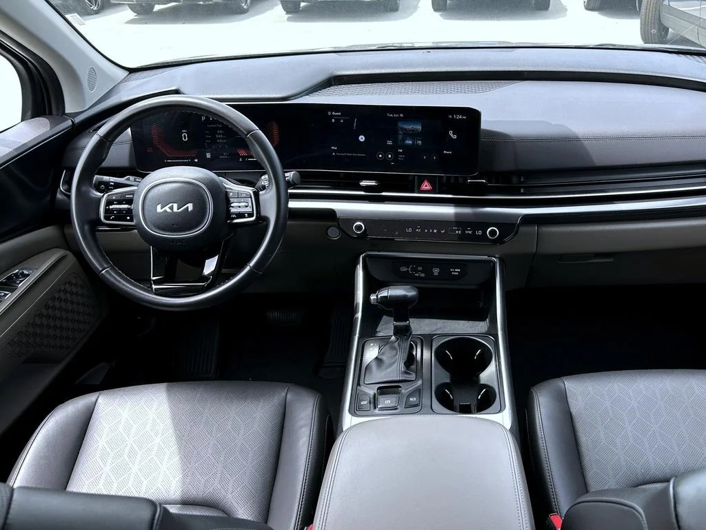 Used 2025 Blue Kia LXS image 13