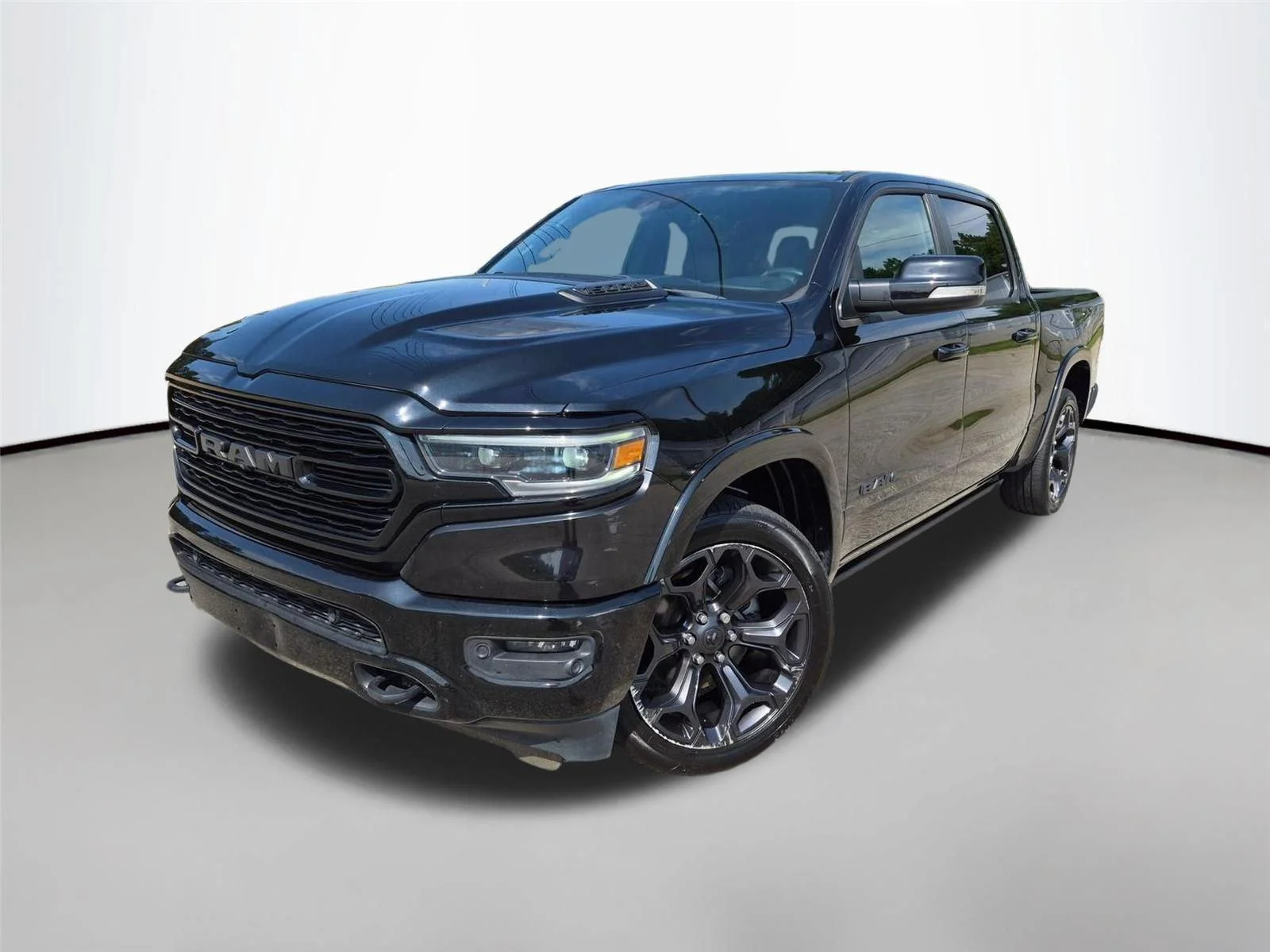 Used 2020  RAM  image 1