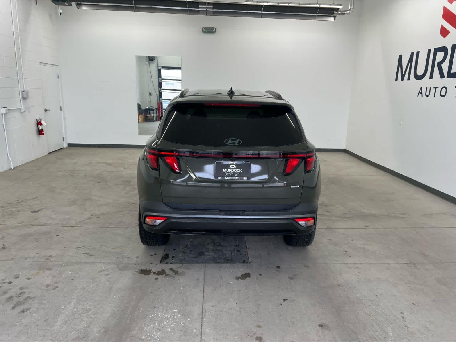 Used 2025 Rockwood Green Hyundai SEL image 3