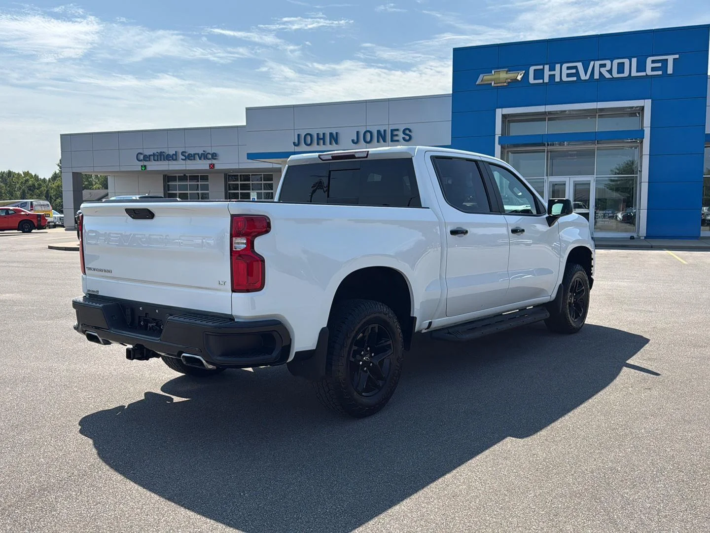 Used 2021 Silver Ice Metallic Chevrolet LT Trail Boss image 17