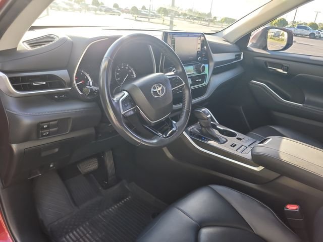 Used 2020 Red Toyota XLE image 19