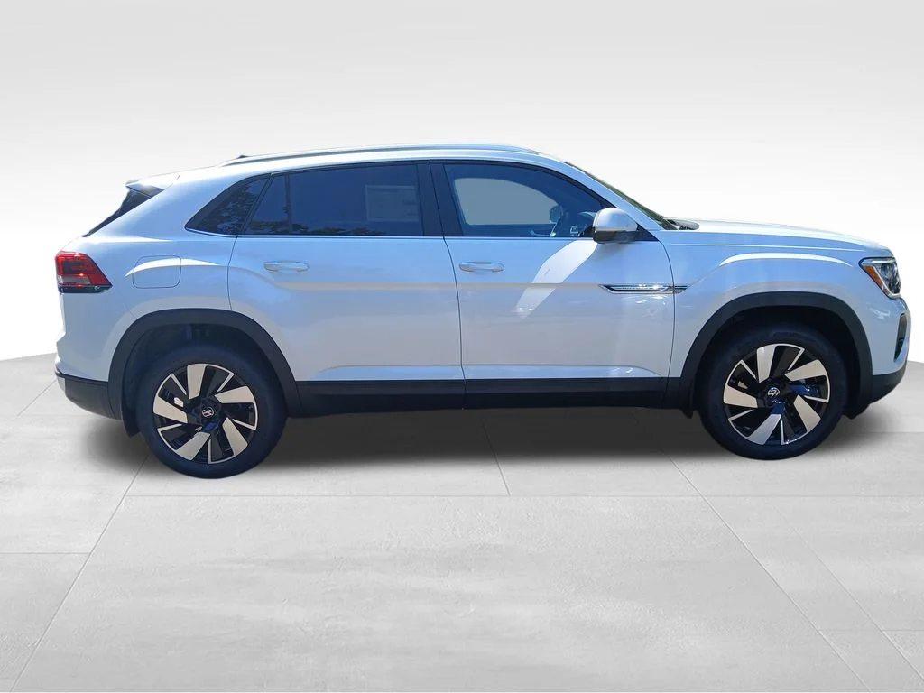 2026 Volkswagen Atlas Cross Sport SE w/Tech - Photo 6